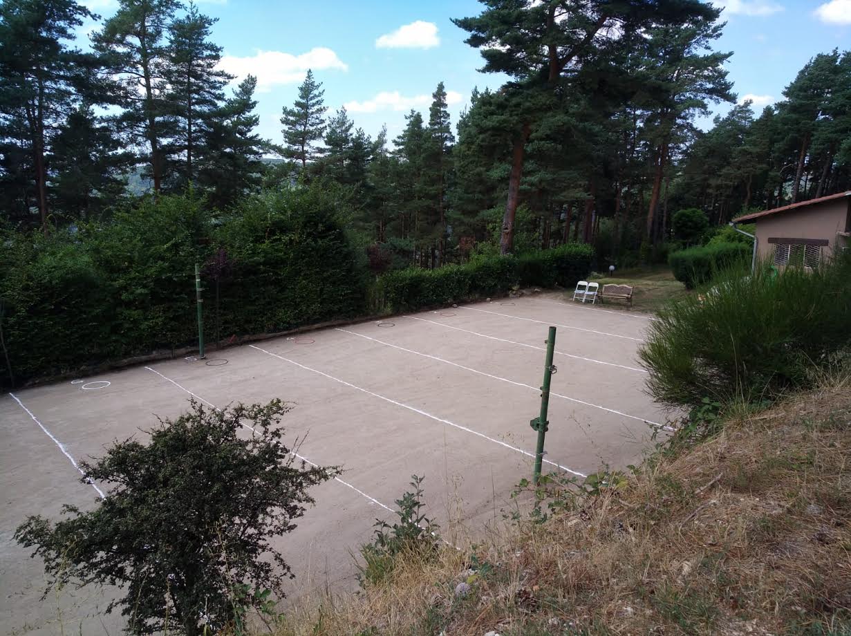 Le terrain de pétanque