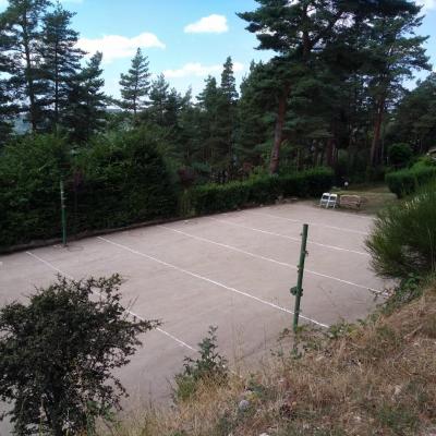 Le terrain de pétanque