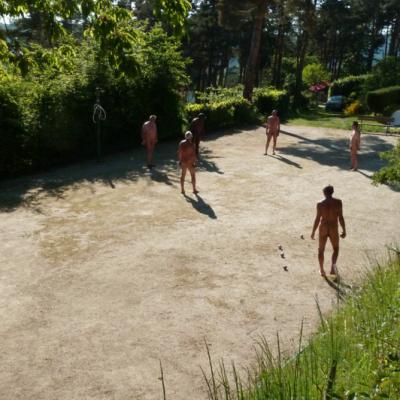 Le terrain de pétanque